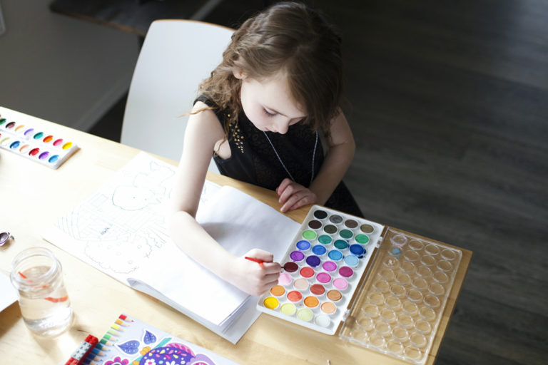 The Best Homeschool Art Supplies for a Minimalist Homeschool