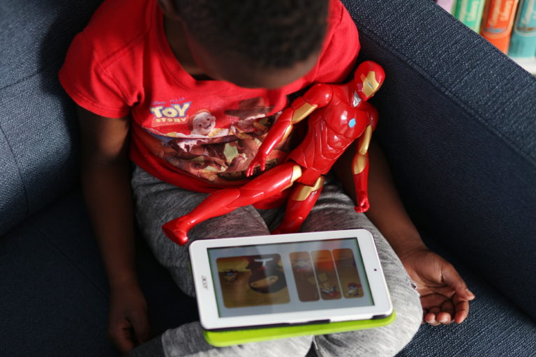 Using Digital Books in Our Homeschool - Plus while we are travelling!