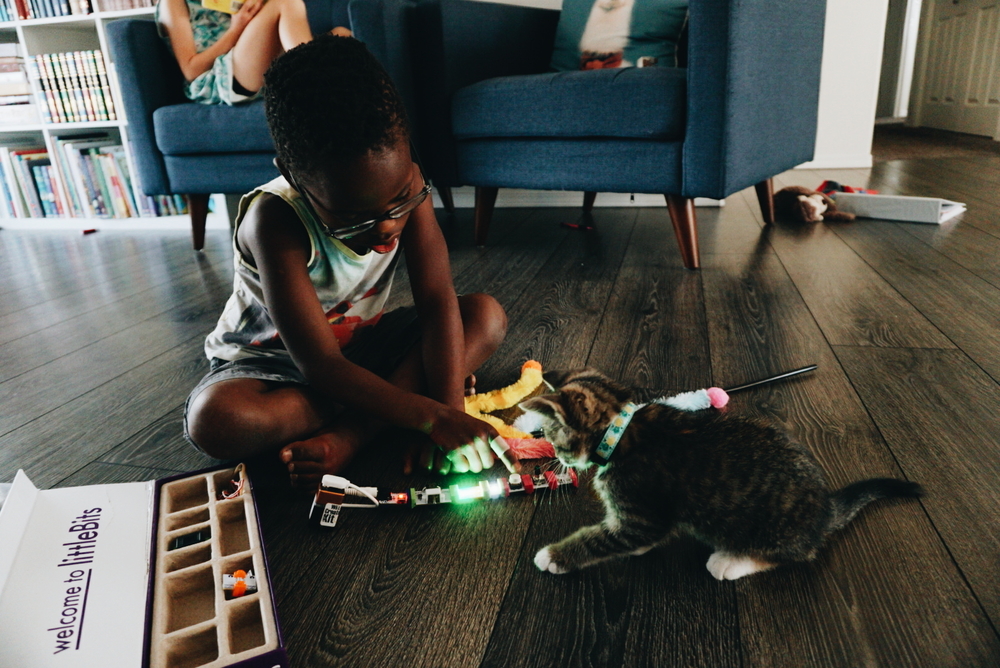 The best STEM books for kids, including picture books and non-fiction STEM books. A great way to get kids excited about Science, Technology, Engineering and Math!