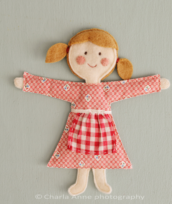 Sweet Felt Doll - free pattern